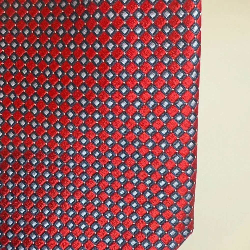 Nautica Men's Silk Tie Navy Blue Red Geometric Print